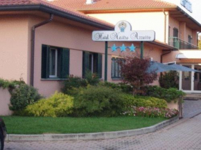  Hotel Nastro Azzurro  Монгуццо